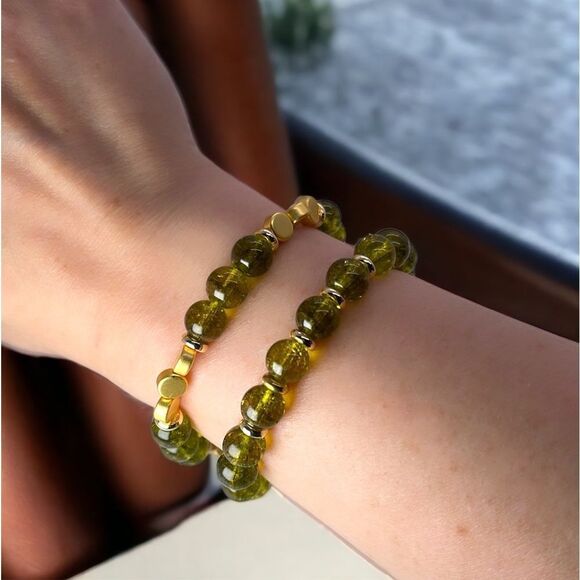 NWT Wool + Pepper Co. Peridot Beaded Bracelet Set with gold accents - Picture 3 of 3